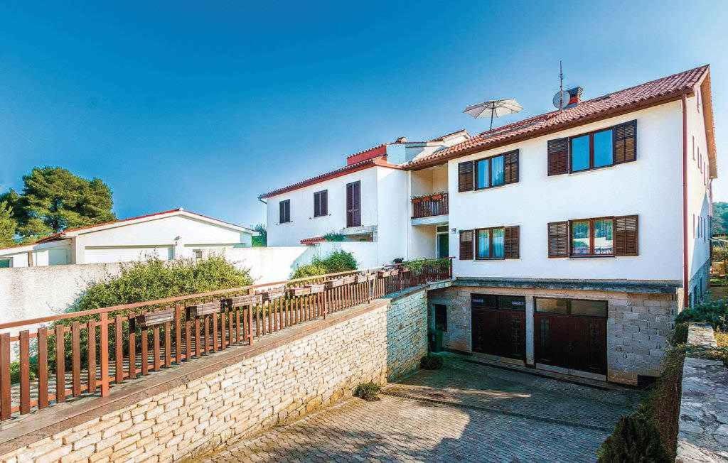 Apartment Silvia By Interhome Пула Экстерьер фото